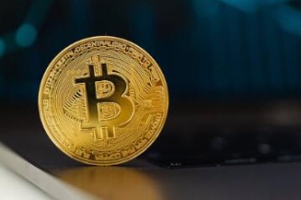 全球十大数字货币交易所APP盘点：Binanc与Coinbase等平台特点与优势解析